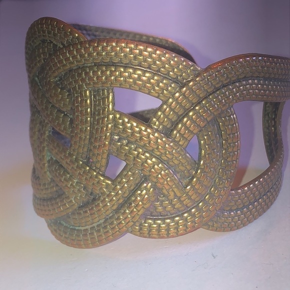 Vintage Brass Tone Retro Boho Chunky Wide Cuff Bracelet - Picture 6 of 6